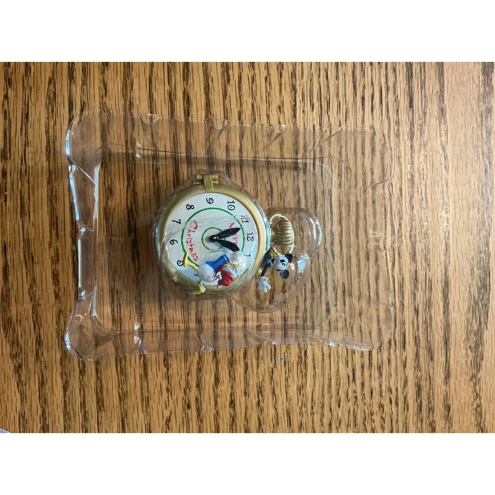 Disney Hallmark Keepsake 2002 Ornaments Snuggle Time & Goofy Clockworks Lot of 2